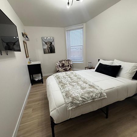 Commercial Hotel Edmonton Zewnętrze zdjęcie