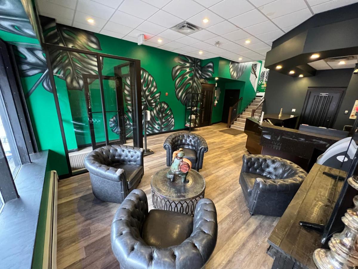 Commercial Hotel Edmonton Zewnętrze zdjęcie