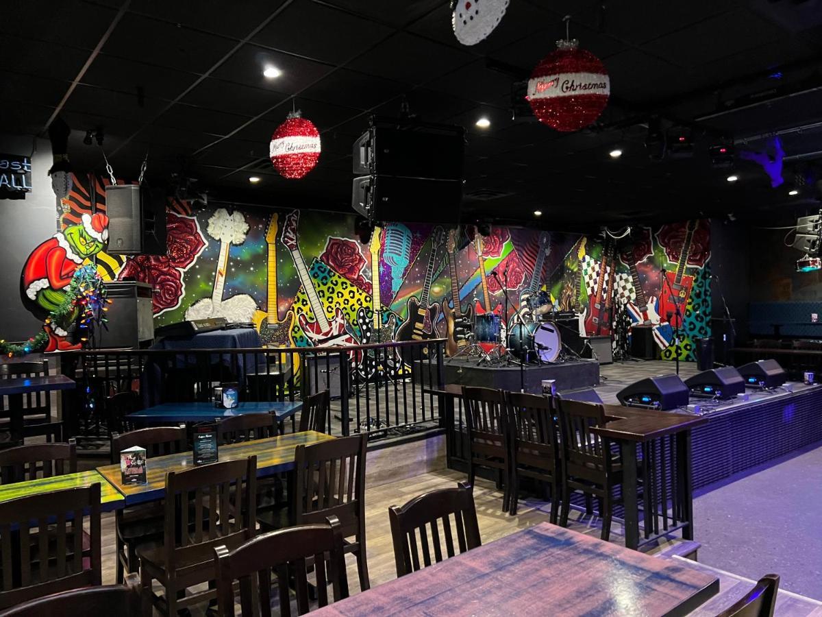 Commercial Hotel Edmonton Zewnętrze zdjęcie