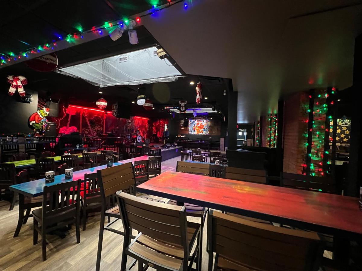 Commercial Hotel Edmonton Zewnętrze zdjęcie
