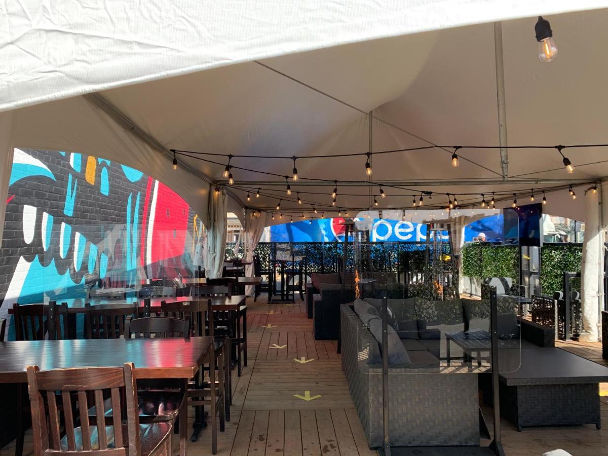 Commercial Hotel Edmonton Zewnętrze zdjęcie
