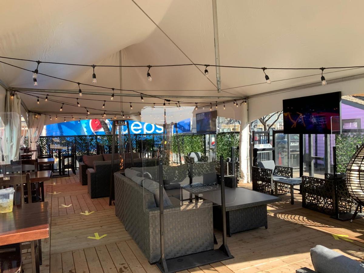 Commercial Hotel Edmonton Zewnętrze zdjęcie