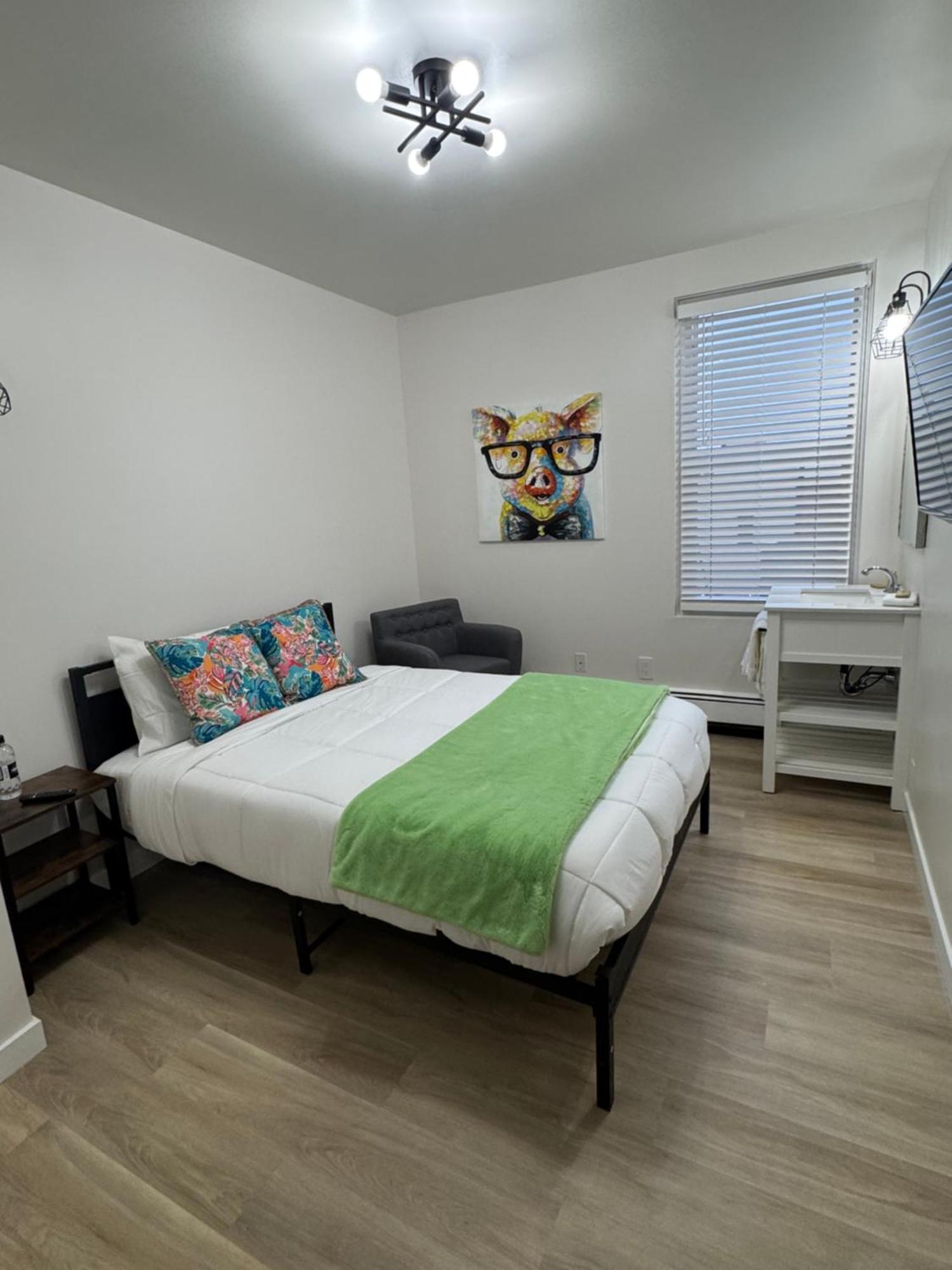 Commercial Hotel Edmonton Zewnętrze zdjęcie