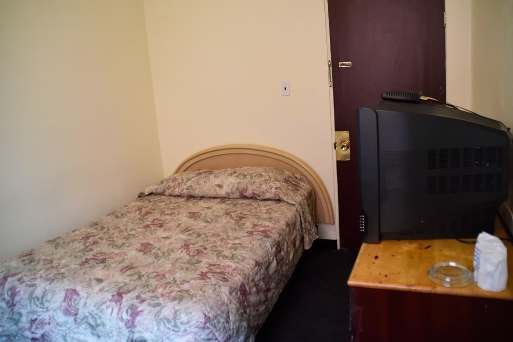 Commercial Hotel Edmonton Zewnętrze zdjęcie
